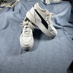 Puma White and Black Platform Sneakers Size 8.5